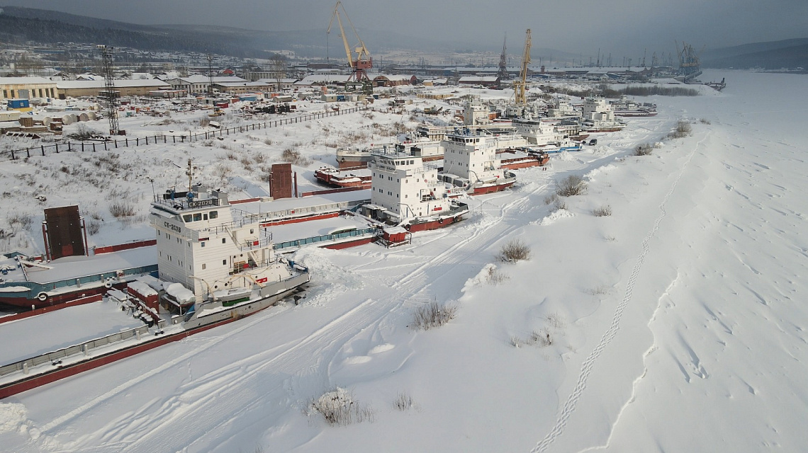 Речной флот АЛРОСА готовит флот к летней навигации